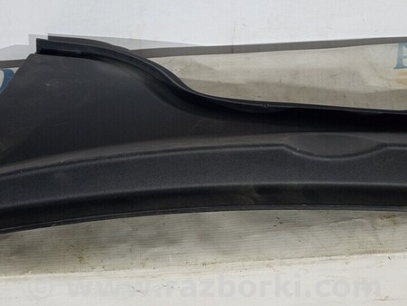 ФОТО Пластик под лобовое стекло для Volkswagen Passat B6 (03.2005-12.2010) Киев