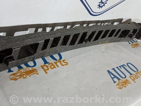 ФОТО Наполнитель бампера для Volkswagen Passat B8 (07.2014-...) Киев