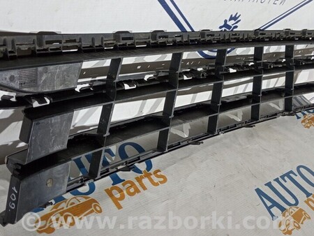 ФОТО Решетка бампера для Volkswagen Passat B8 (07.2014-...) Киев