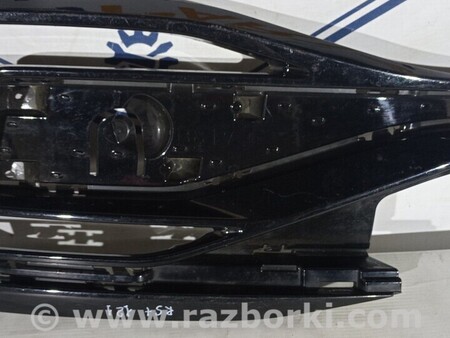 ФОТО Решетка бампера для Volkswagen Passat B8 (07.2014-...) Киев