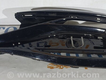 ФОТО Решетка бампера для Volkswagen Passat B8 (07.2014-...) Киев