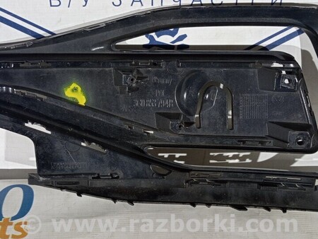 ФОТО Решетка бампера для Volkswagen Passat B8 (07.2014-...) Киев