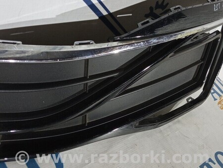 ФОТО Решетка бампера для Volkswagen Passat B8 (07.2014-...) Киев