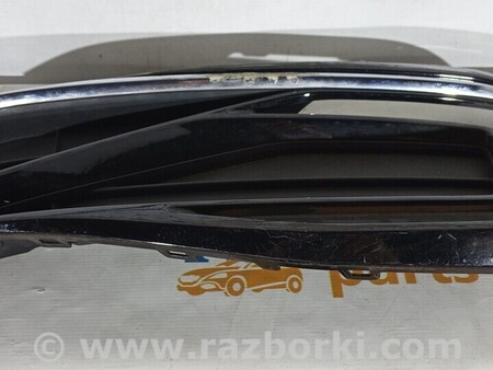 ФОТО Решетка бампера для Volkswagen Passat B8 (07.2014-...) Киев