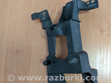 ФОТО Кронштейн крыла для Mazda 5 CR (2006-2010) Киев