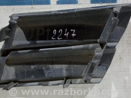 ФОТО Заглушка буксировочного крюка для Toyota Camry 70 XV70 (01.2017-...)  Киев