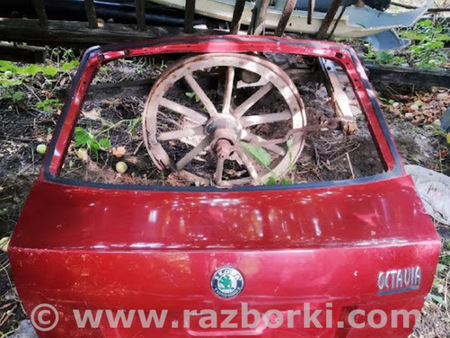 ФОТО Крышка багажника для Skoda Octavia Львов