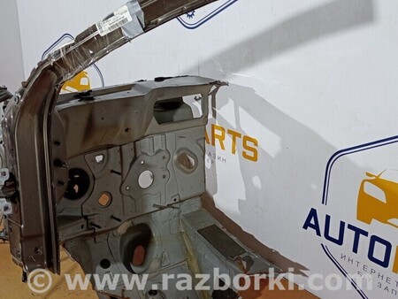 ФОТО Четверть автомобиля для Renault Duster Киев
