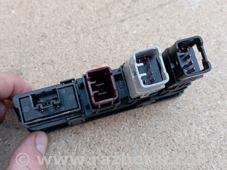 ФОТО Переключатель управления ESP для Hyundai ix35 Tucson Киев