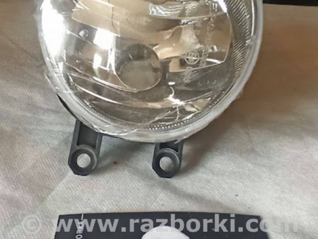 ФОТО Противотуманная фара для Toyota Auris E180 (08.2012-03.2018) Львов