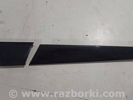 ФОТО Накладка двери для Mercedes-Benz C-CLASS W204 (07-14) Львов