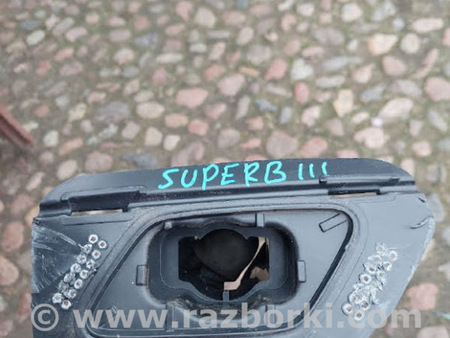 ФОТО Крепление форсунки омывателя для Skoda Superb Львов