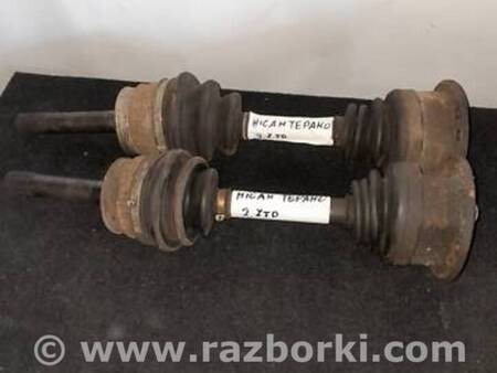 ФОТО Піввісь для Nissan Terrano Львов