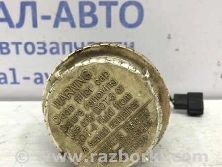 ФОТО Бачок головного гальмівного циліндра для Mitsubishi Pajero Sport Киев
