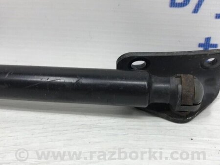 ФОТО Амортизатор кришки багажника для Mitsubishi Outlander Киев
