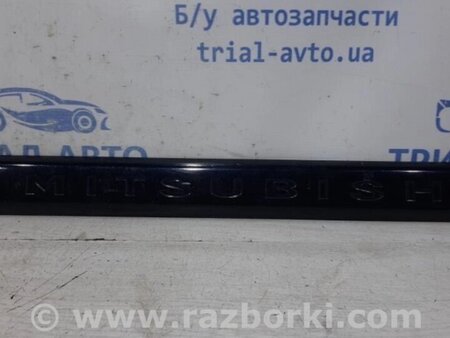 ФОТО Накладка дверей для Mitsubishi Pajero Sport Киев