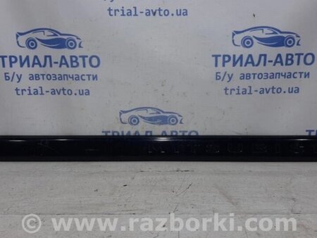 ФОТО Накладка дверей для Mitsubishi Pajero Sport Киев