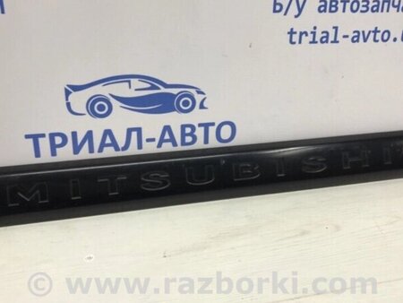 ФОТО Накладка дверей для Mitsubishi Pajero Sport Киев