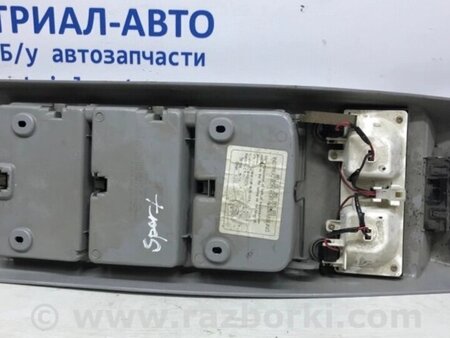 ФОТО Плафон передній для Mitsubishi Pajero Sport Киев