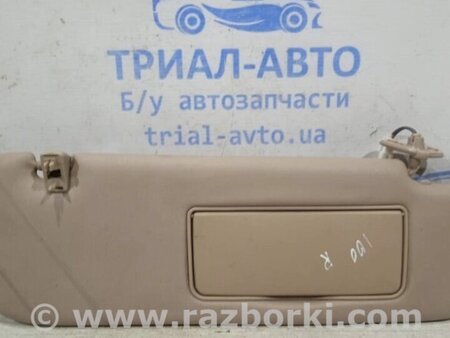 ФОТО Козирок сонцезахисний правий для Toyota Land Cruiser Киев