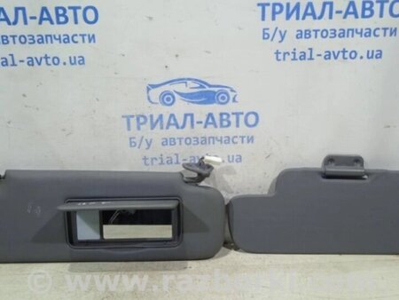 ФОТО Козирок сонцезахисний правий для Toyota Land Cruiser Киев