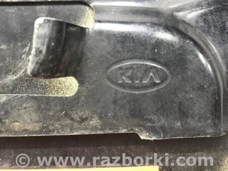ФОТО Лючок бака  для KIA Sorento Киев