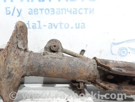 ФОТО Амортизатор передній для Toyota Avensis T270 (10.2008-12.2012) Киев