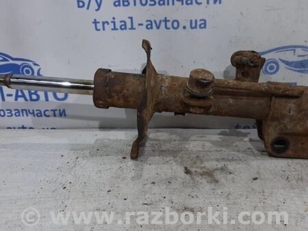 ФОТО Амортизатор передній для Toyota Avensis T270 (10.2008-12.2012) Киев