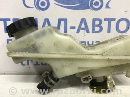 ФОТО Бачок головного гальмівного циліндра для Toyota Avensis T270 (10.2008-12.2012) Киев