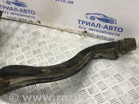 ФОТО Горловина заливна для Toyota Avensis T270 (10.2008-12.2012) Киев