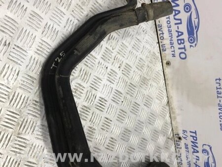 ФОТО Горловина заливна для Toyota Avensis T270 (10.2008-12.2012) Киев