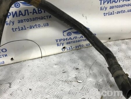ФОТО Горловина заливна для Toyota Avensis T270 (10.2008-12.2012) Киев