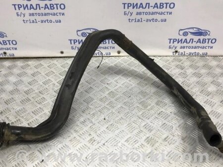 ФОТО Горловина заливна для Toyota Avensis T270 (10.2008-12.2012) Киев
