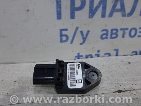 ФОТО Датчик удару для Toyota Avensis T270 (10.2008-12.2012) Киев