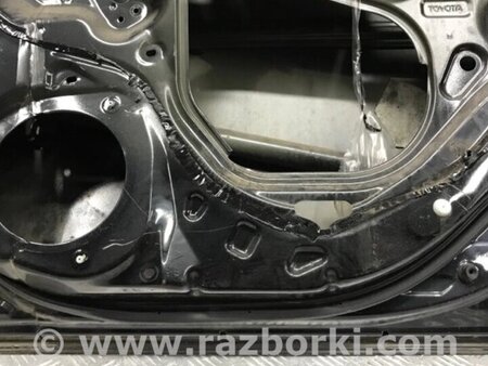 ФОТО Двері задні праві для Toyota Avensis T270 (10.2008-12.2012) Киев