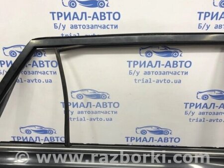 ФОТО Двері задні праві для Toyota Avensis T270 (10.2008-12.2012) Киев