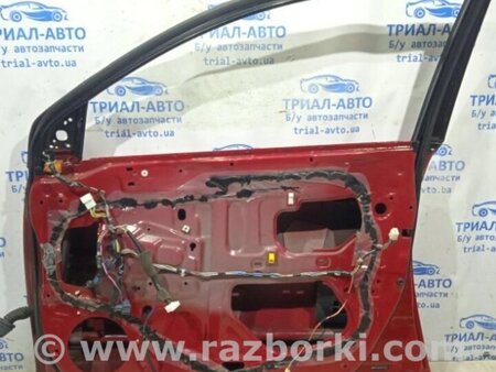 ФОТО Двері передні праві для Toyota Avensis T270 (10.2008-12.2012) Киев