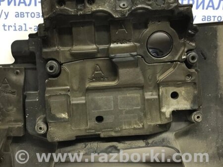 ФОТО Декоративна кришка ДВЗ для Toyota Avensis T270 (10.2008-12.2012) Киев