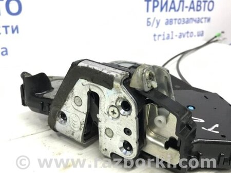 ФОТО Замок двері передній правий для Toyota Avensis T270 (10.2008-12.2012) Киев