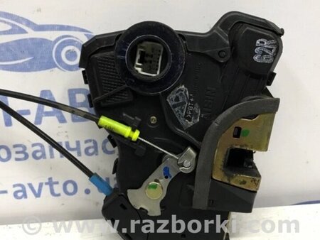 ФОТО Замок двері передній правий для Toyota Avensis T270 (10.2008-12.2012) Киев