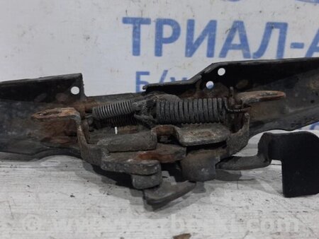 ФОТО Замок капота для Toyota Avensis T270 (10.2008-12.2012) Киев