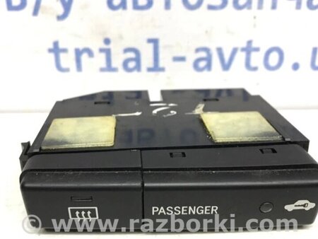 ФОТО Кнопка підігріву для Toyota Avensis T270 (10.2008-12.2012) Киев