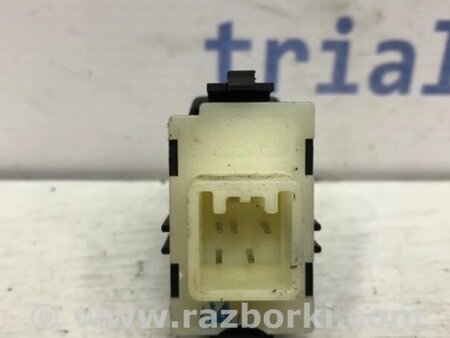 ФОТО Кнопка склопідйомника для Toyota Avensis T270 (10.2008-12.2012) Киев