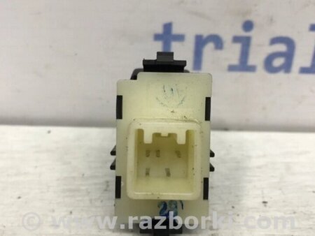 ФОТО Кнопка склопідйомника для Toyota Avensis T270 (10.2008-12.2012) Киев