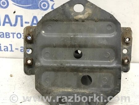 ФОТО Кронштейн підсилювач заднього бампера для Toyota Avensis T270 (10.2008-12.2012) Киев