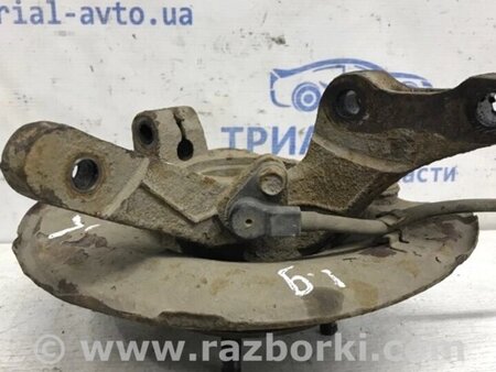 ФОТО Кулак поворотний правий зі маточкою для Mitsubishi Lancer Киев