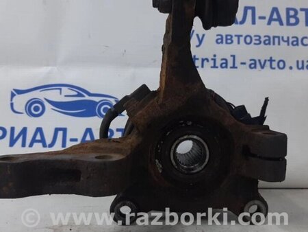 ФОТО Кулак поворотний правий зі маточкою для Mitsubishi Lancer Киев