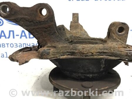 ФОТО Кулак поворотний правий зі маточкою для Mitsubishi Lancer Киев