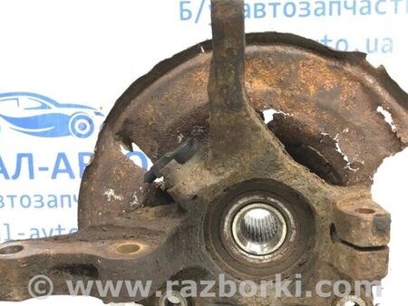 ФОТО Кулак поворотний правий зі маточкою для Mitsubishi Lancer Киев
