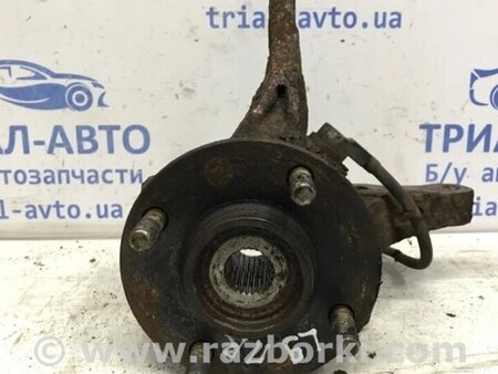 ФОТО Кулак поворотний правий зі маточкою для Mitsubishi Lancer Киев